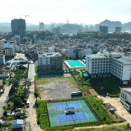Kim\'S Homestay & Villa