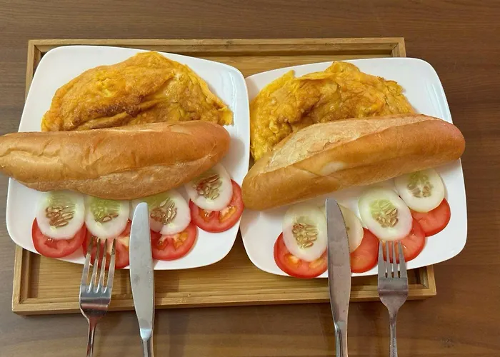 Kim's & *
